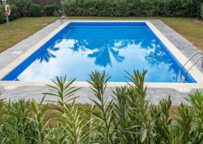 toowoomba concrete pool surrounds